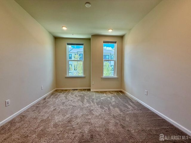 614 Sadie Circle, New Brunswick, NJ 08901