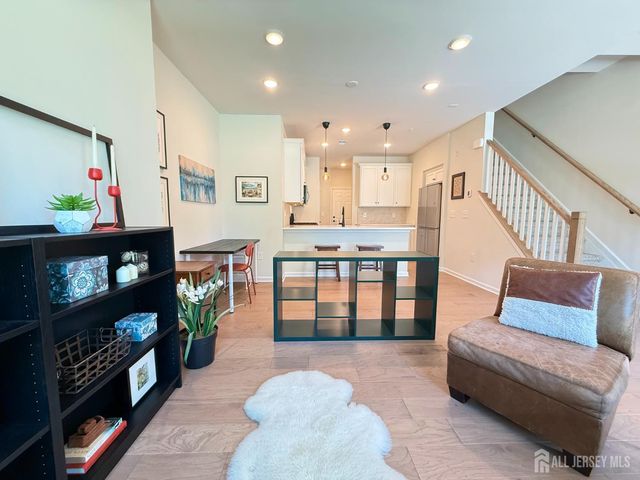 614 Sadie Circle, New Brunswick, NJ 08901