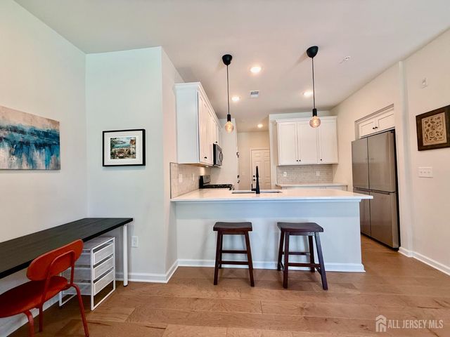 614 Sadie Circle, New Brunswick, NJ 08901