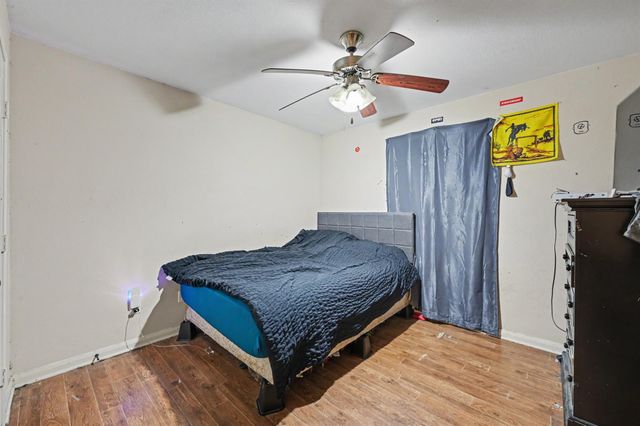 704 Dr Martin Luther King Jr Place N, Conroe, TX 77301