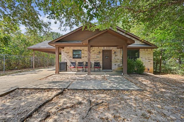 704 Dr Martin Luther King Jr Place N, Conroe, TX 77301