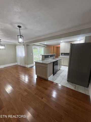 195 Granby Lane, Harrogate, TN 37752