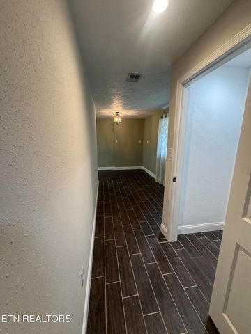 195 Granby Lane, Harrogate, TN 37752