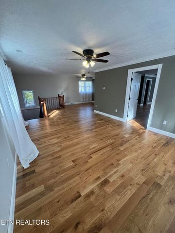 195 Granby Lane, Harrogate, TN 37752