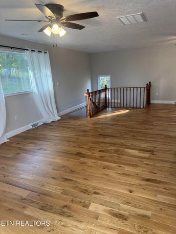 195 Granby Lane, Harrogate, TN 37752