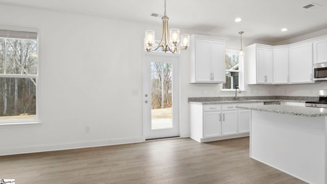 114 Beechcroft Place, Fountain Inn, SC 29644