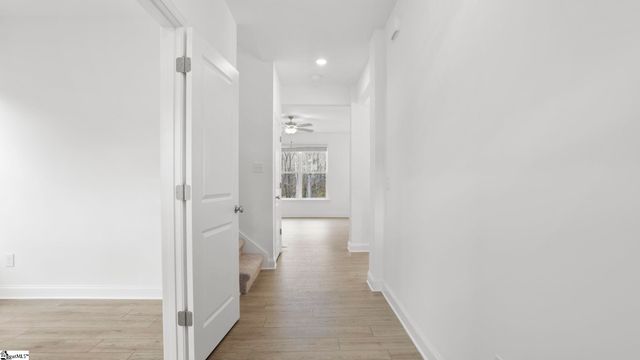 114 Beechcroft Place, Fountain Inn, SC 29644