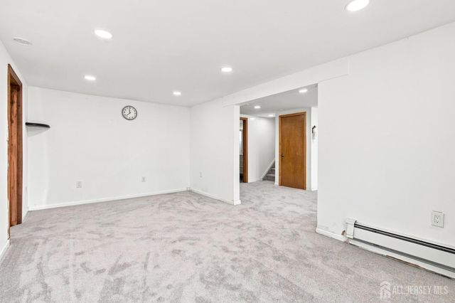 25 Penn Street, Fords, NJ 08863
