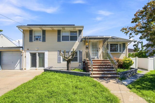 25 Penn Street, Fords, NJ 08863