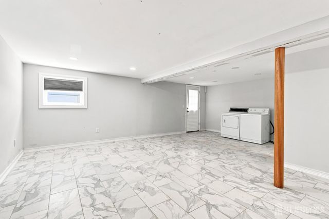 25 Penn Street, Fords, NJ 08863