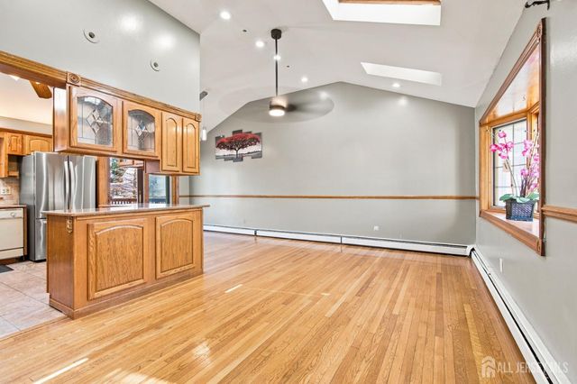 25 Penn Street, Fords, NJ 08863
