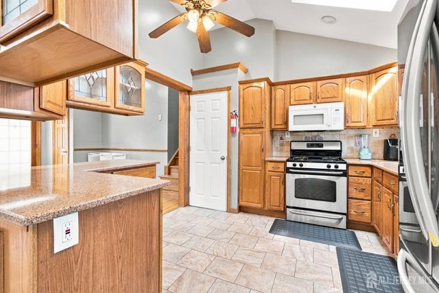 25 Penn Street, Fords, NJ 08863