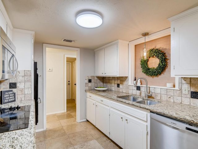 1724 Westridge Drive, Plano, TX 75075