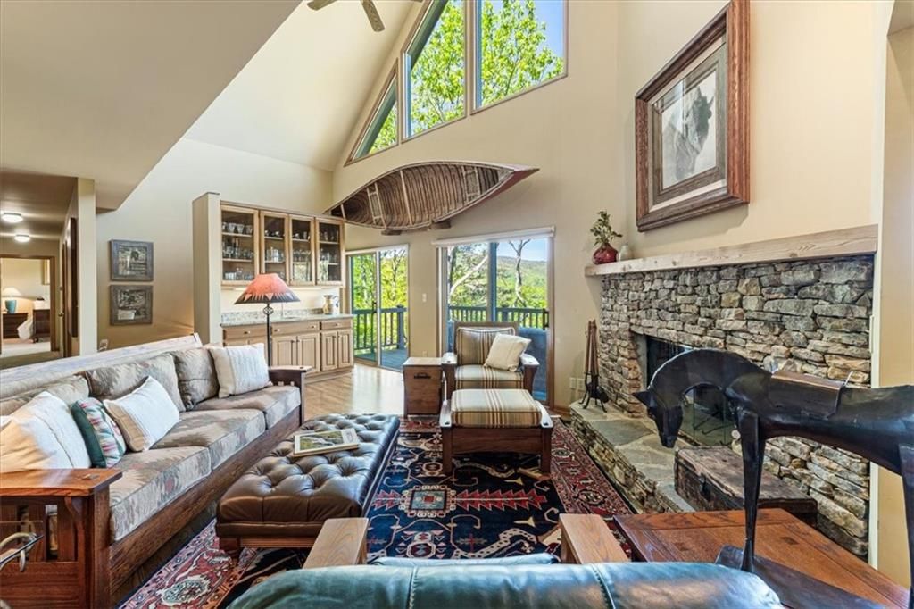 Image 11 of property listing at 117 Falcon Heights Lane, Big Canoe, GA 30134