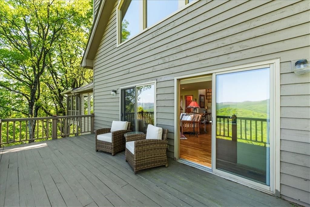 Image 15 of property listing at 117 Falcon Heights Lane, Big Canoe, GA 30134