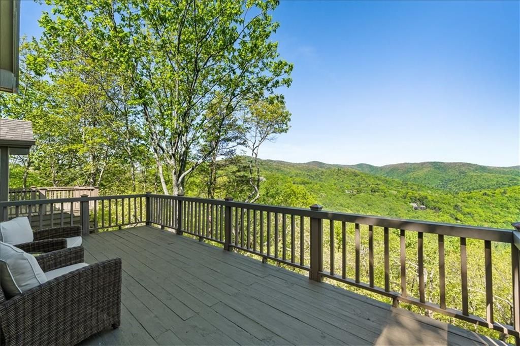 Image 16 of property listing at 117 Falcon Heights Lane, Big Canoe, GA 30134