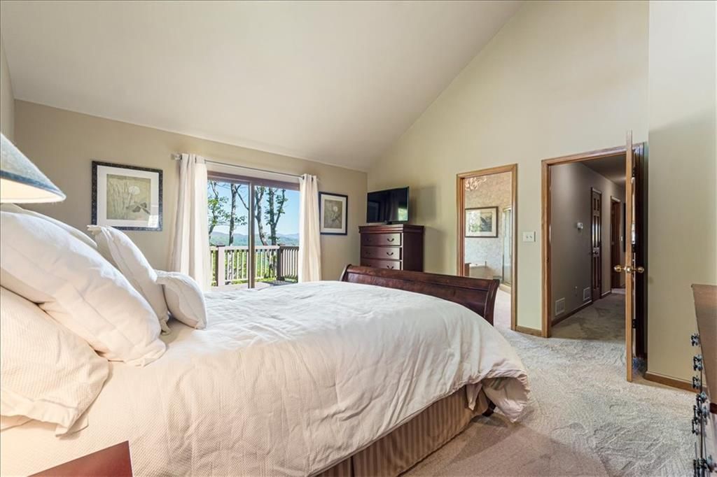 Image 33 of property listing at 117 Falcon Heights Lane, Big Canoe, GA 30134