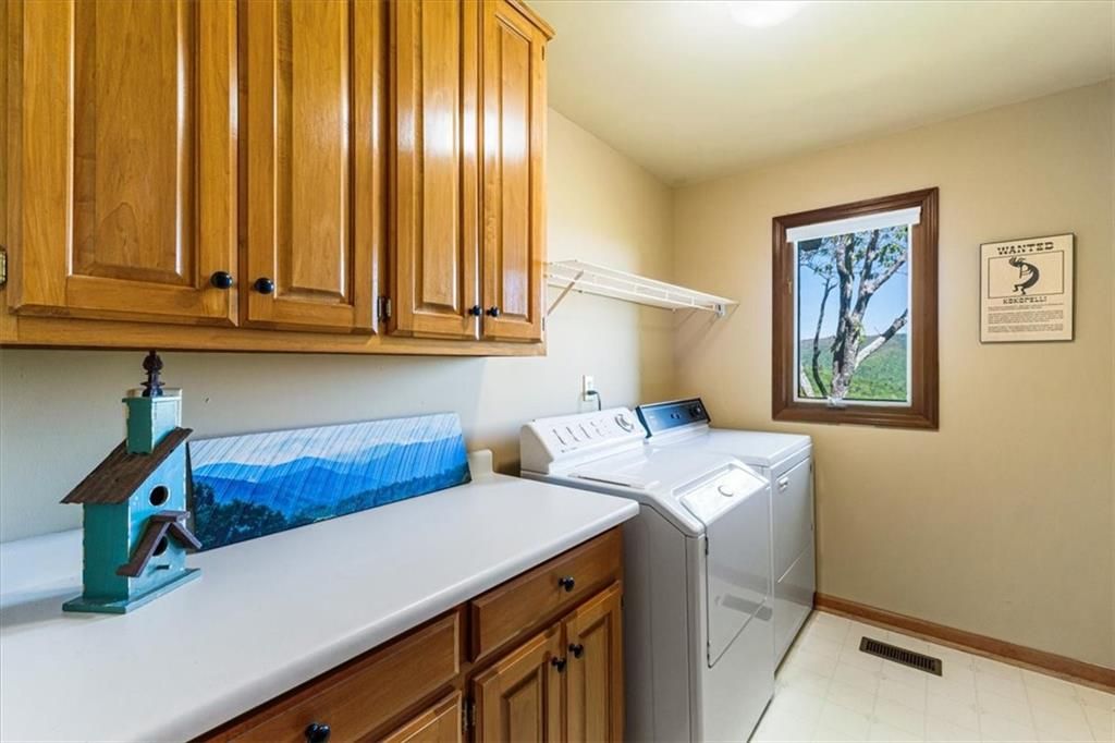 Image 39 of property listing at 117 Falcon Heights Lane, Big Canoe, GA 30134