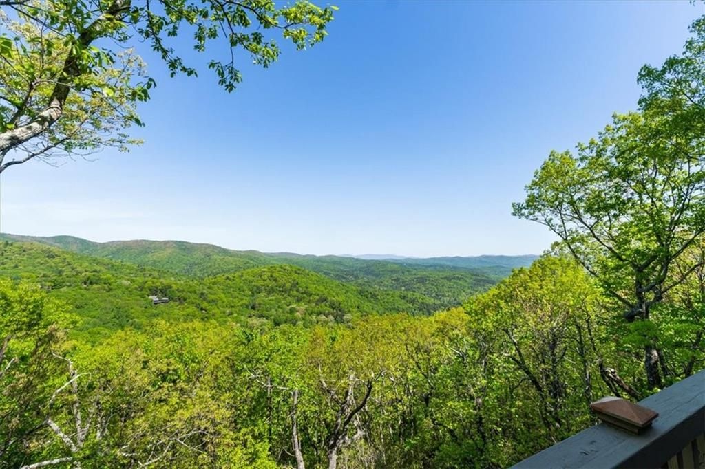 Image 63 of property listing at 117 Falcon Heights Lane, Big Canoe, GA 30134