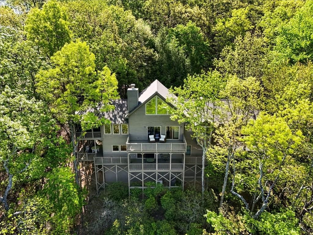 Image 7 of property listing at 117 Falcon Heights Lane, Big Canoe, GA 30134