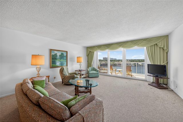 511 Bayshore Dr 804, Fort Lauderdale, FL 33304