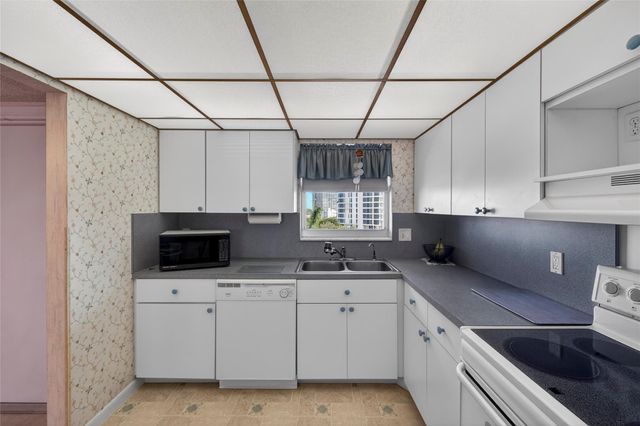 511 Bayshore Dr 804, Fort Lauderdale, FL 33304