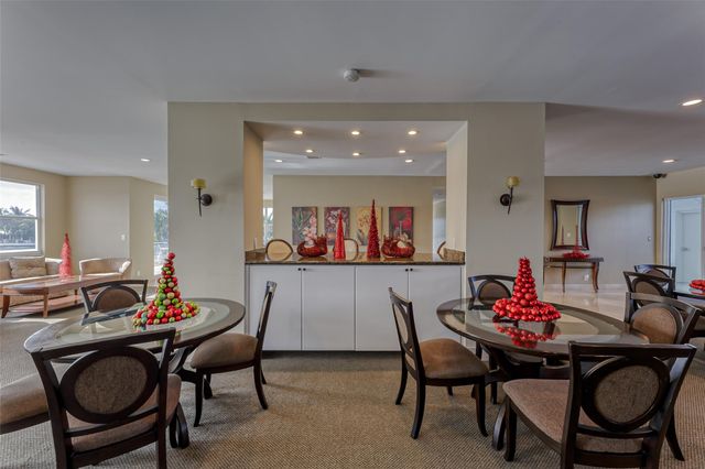 511 Bayshore Dr 804, Fort Lauderdale, FL 33304