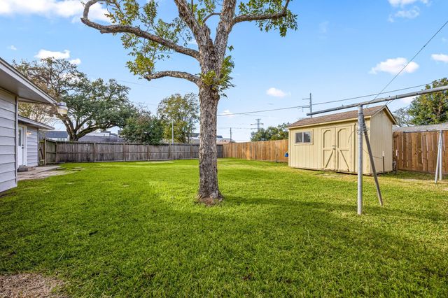 8646 Kempridge Street, Houston, TX 77080