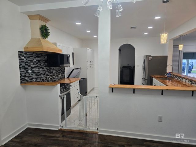 11947 County Road 65, Foley, AL 36535