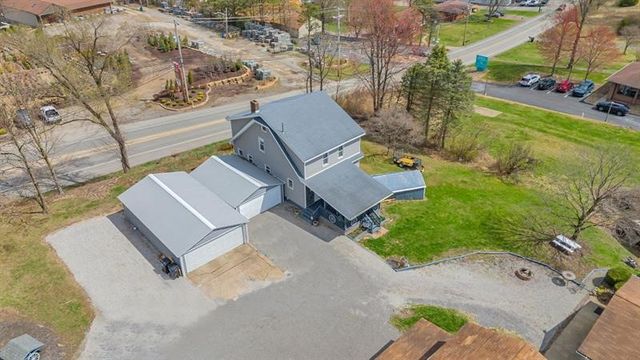 3159 Brodhead Rd, Center Twp, PA 15001
