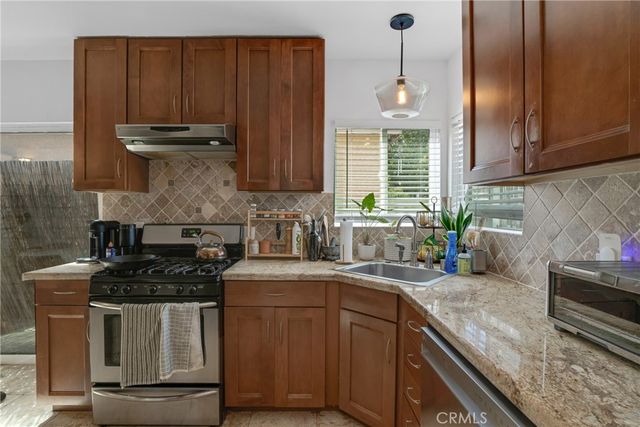 2405 Abbot Kinney, Los Angeles, CA 90291