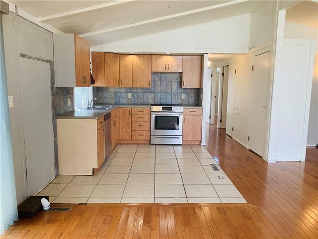 1600 S Ralston Avenue, Independence, MO 64052