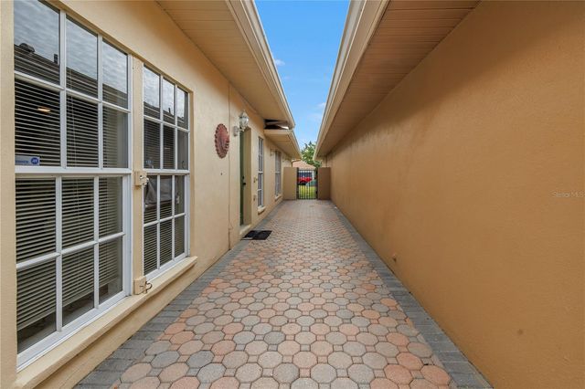 2267 HERON CIRCLE, Clearwater, FL 33762