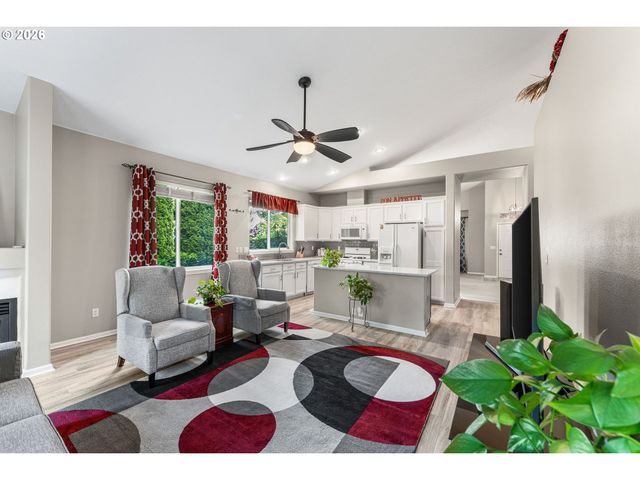 17812 Se 13TH St, Vancouver, WA 98683