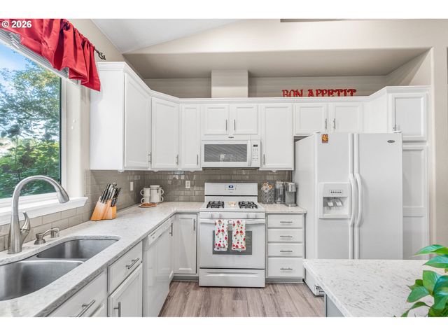 17812 Se 13TH St, Vancouver, WA 98683