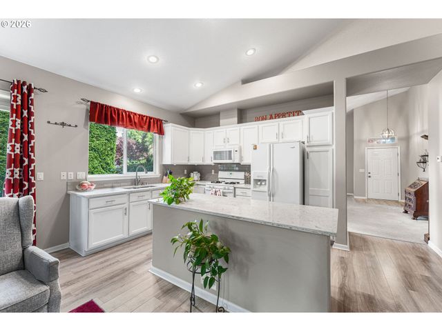 17812 Se 13TH St, Vancouver, WA 98683