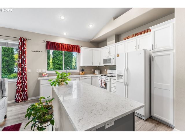 17812 Se 13TH St, Vancouver, WA 98683