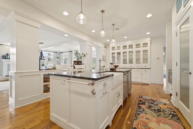 730 Quinlan Court, Crown Point, IN 46307
