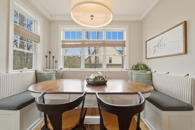 730 Quinlan Court, Crown Point, IN 46307