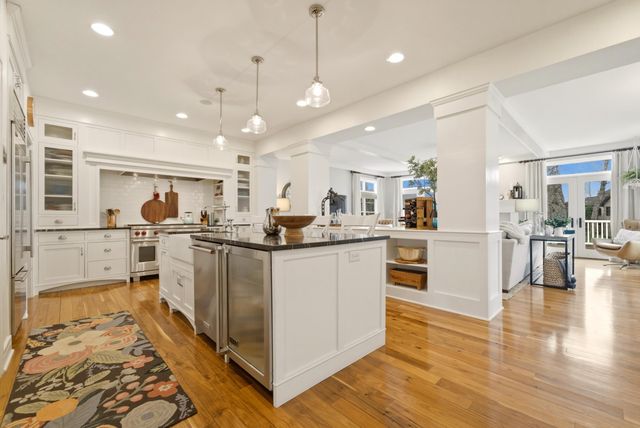 730 Quinlan Court, Crown Point, IN 46307
