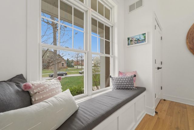 730 Quinlan Court, Crown Point, IN 46307