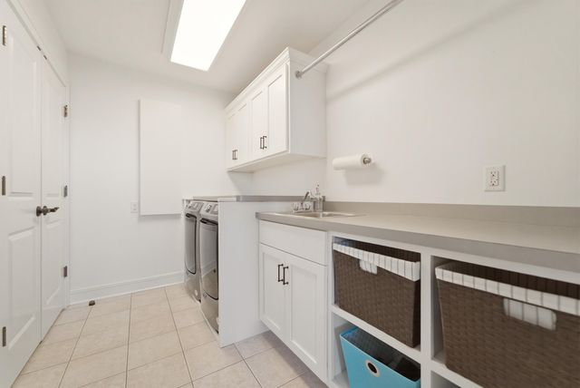 730 Quinlan Court, Crown Point, IN 46307