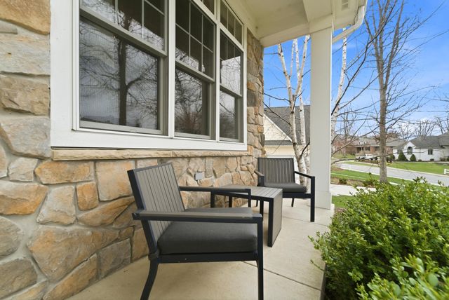 730 Quinlan Court, Crown Point, IN 46307