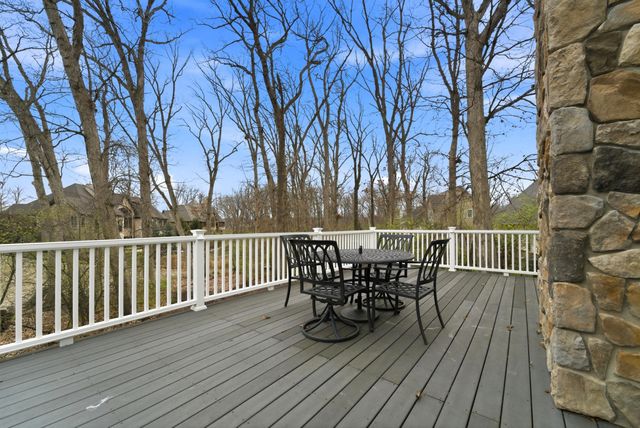 730 Quinlan Court, Crown Point, IN 46307