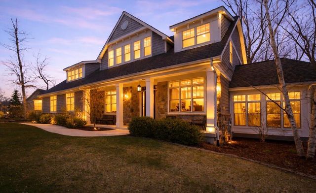 730 Quinlan Court, Crown Point, IN 46307