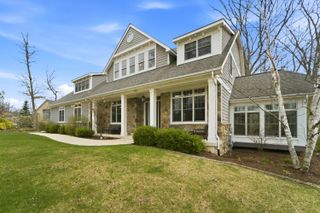 730 Quinlan Court, Crown Point, IN 46307