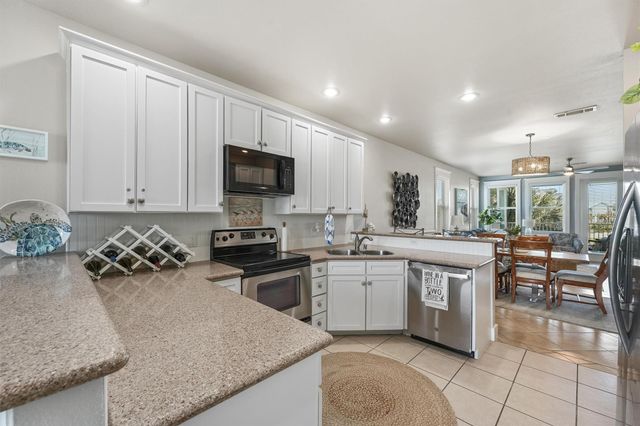 4121 Pointe West Drive 101, Galveston, TX 77554