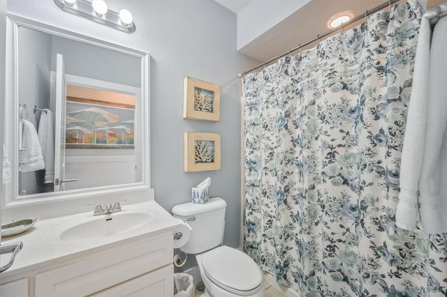 4121 Pointe West Drive 101, Galveston, TX 77554