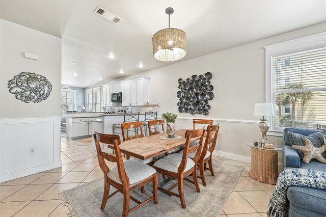 4121 Pointe West Drive 101, Galveston, TX 77554