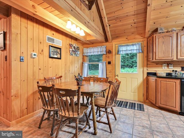 107 BLUE MOUNTAIN RD, Schuylkill Haven, PA 17972